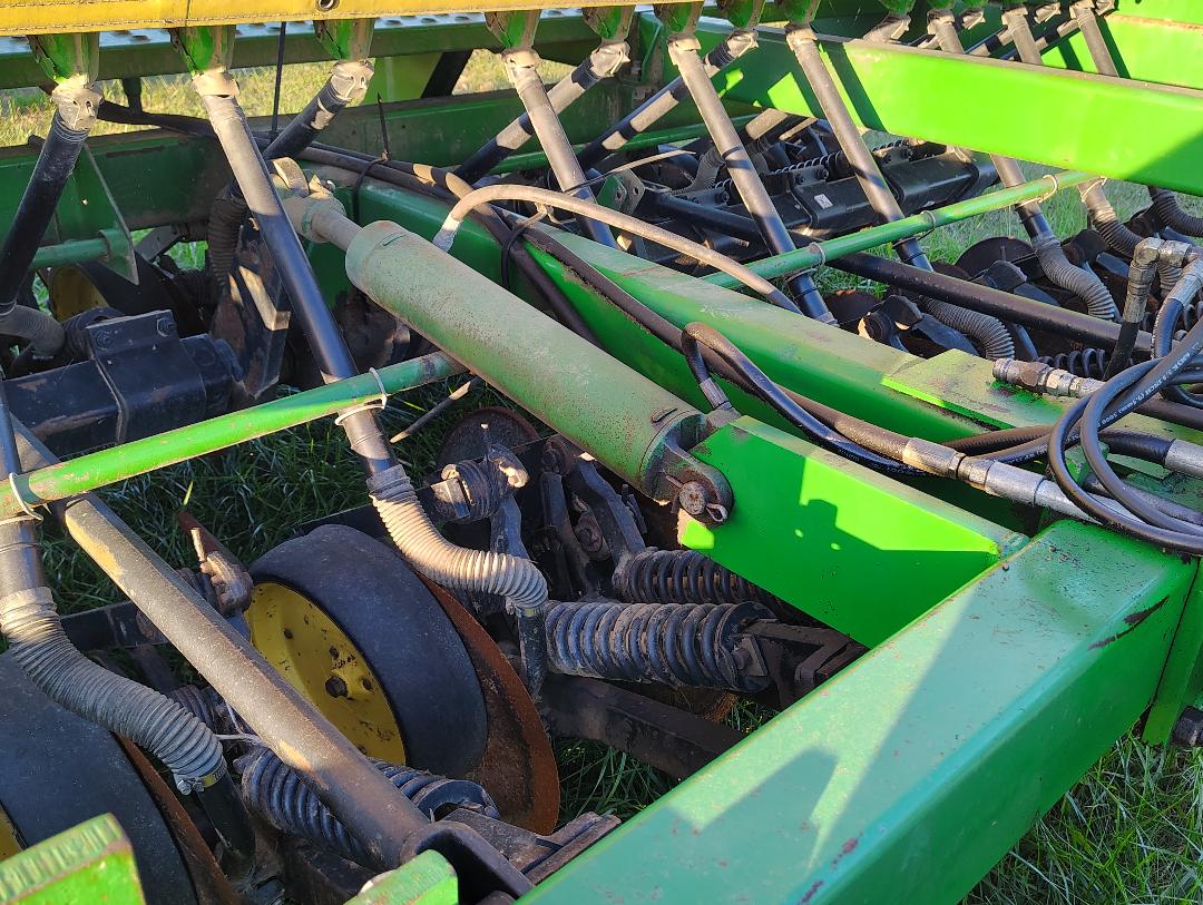 1992 JOHN DEERE 750 Grain Drills - Image 28